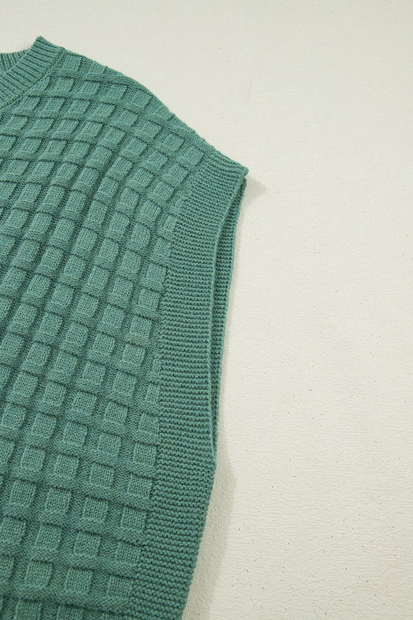 PLUS SIZE-Mist Green Solid Color Textured Knit Short Sleeve Sweater