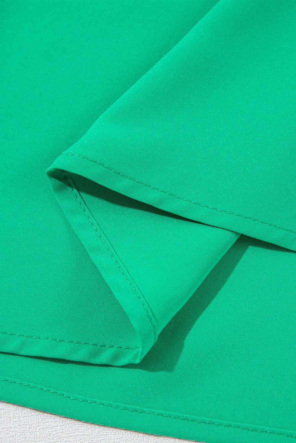 PLUS SIZE-Bright Green Ruched Front Puff Sleeve Dress