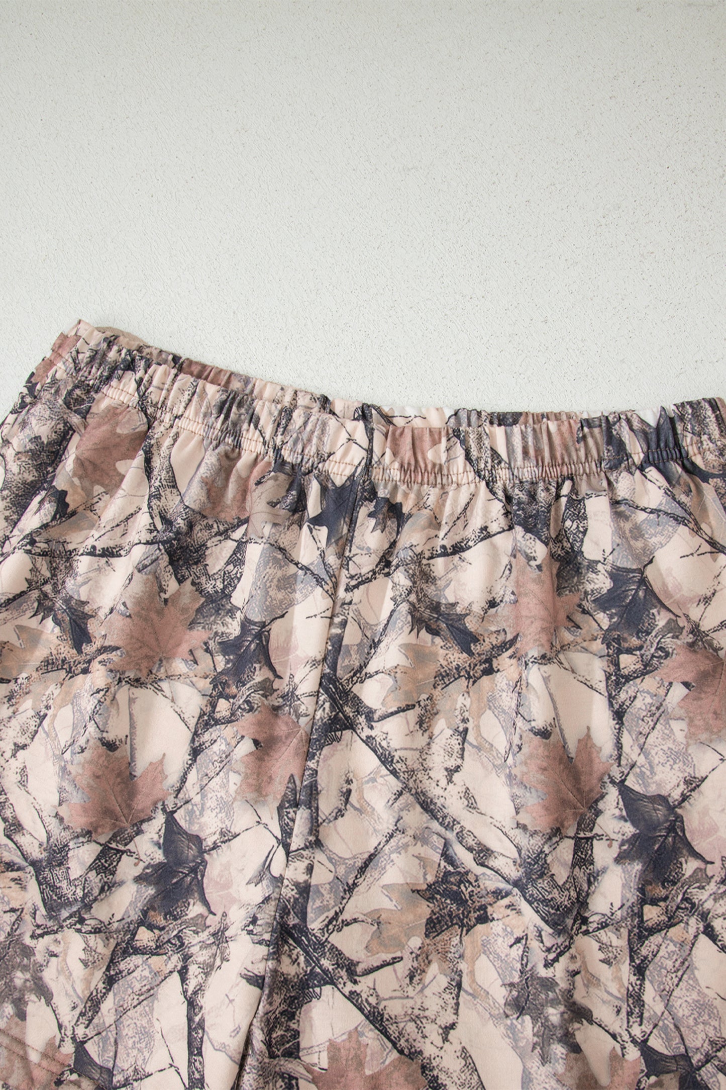 Khaki Camo Print Contrast Trim Long Sleeve Pullover Shorts Set