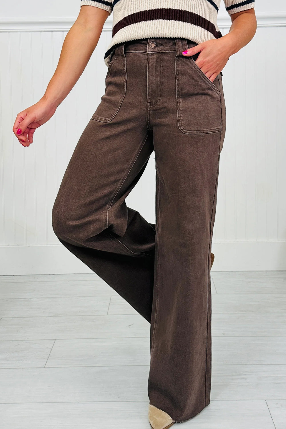 Retro Washed Patch Pocket Loose Jeans - 2 COLOR OPTIONS