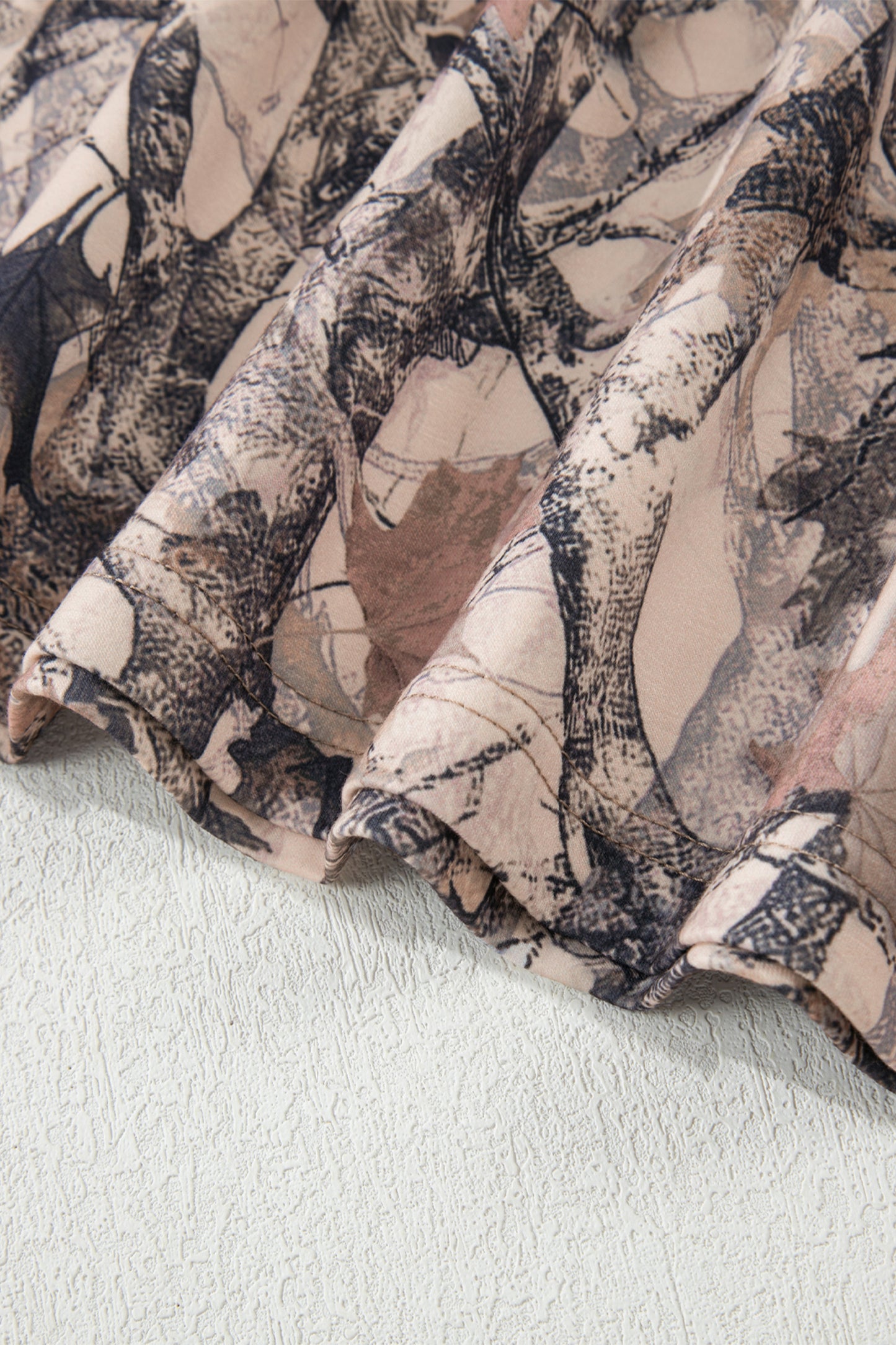 Khaki Camo Print Contrast Trim Long Sleeve Pullover Shorts Set