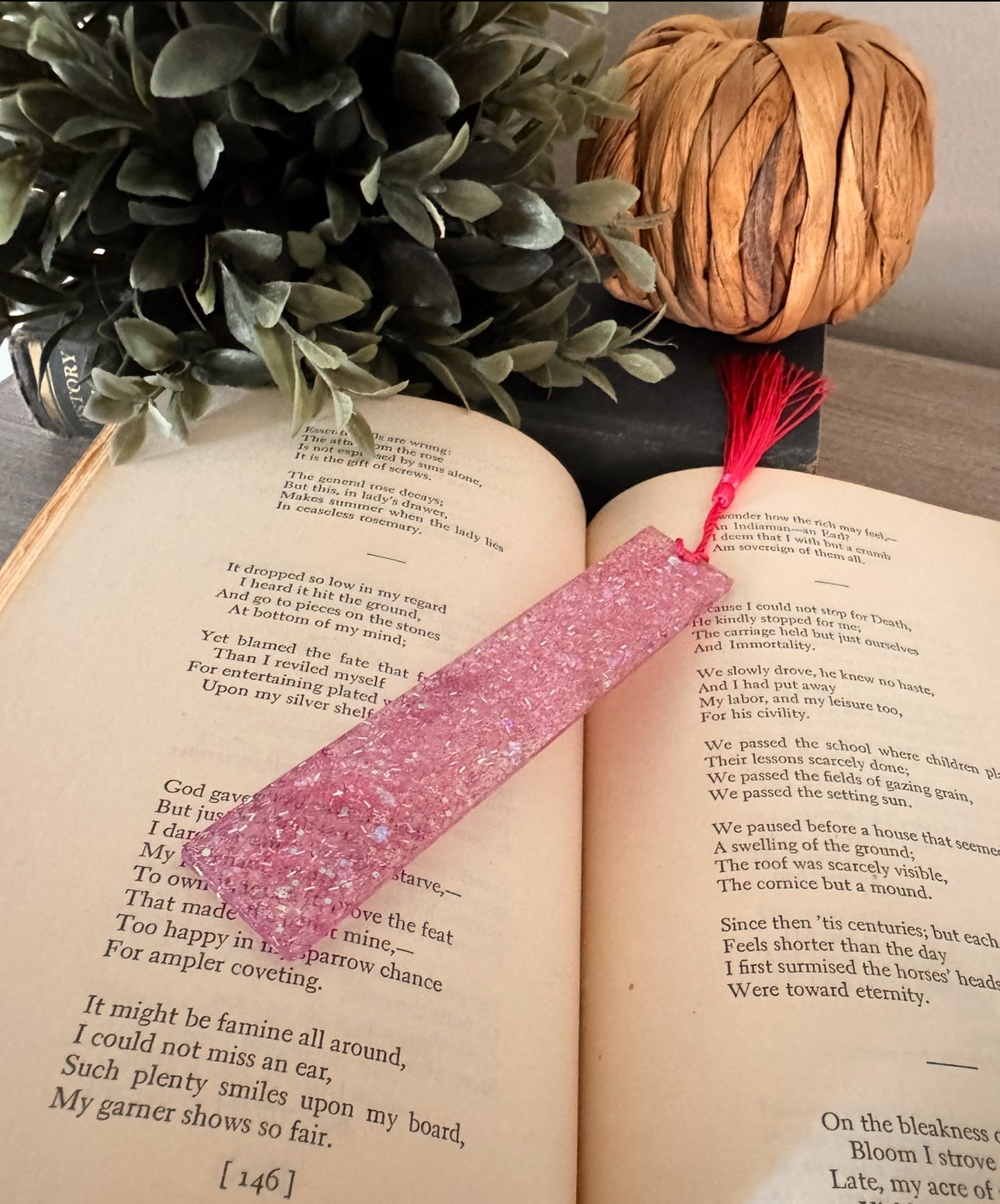 SANTA'S SPECIAL DELIVERY -PAGES BOOKMARKS LARGE AND SMALL -2 COLOR OPTIONS & 6 TASSEL COLORS