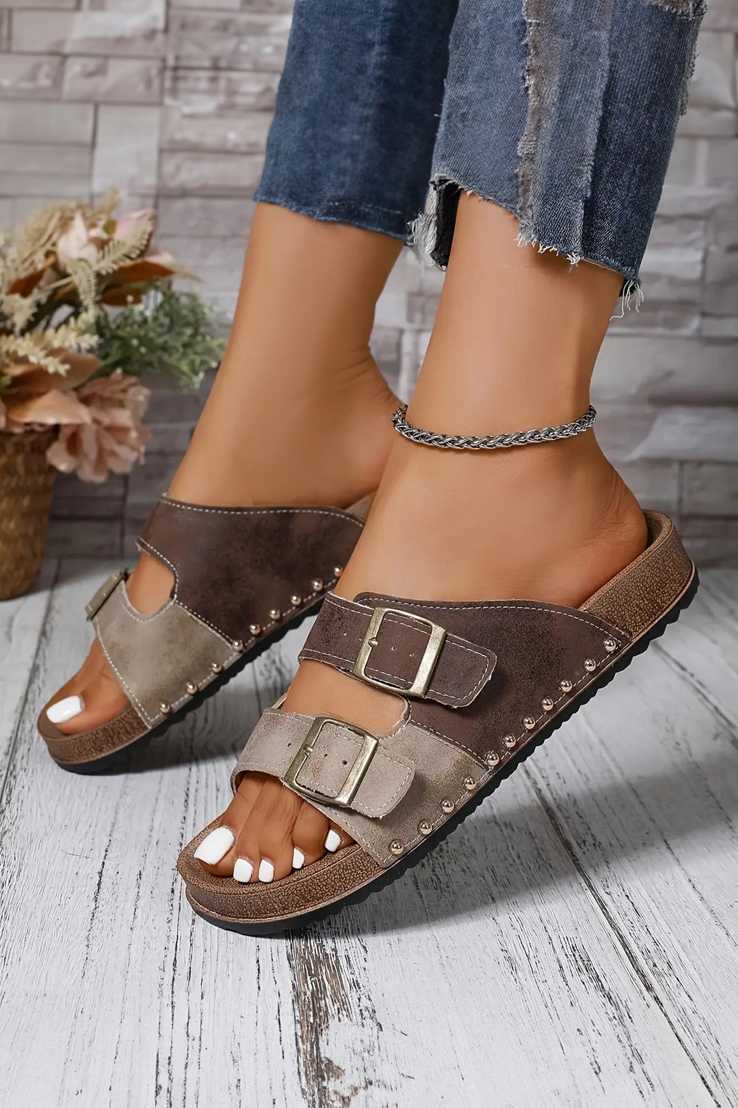 Two-tone Retro Buckle Straps Hollowed Faux Suede Slippers -2 COLOR OPTIONS