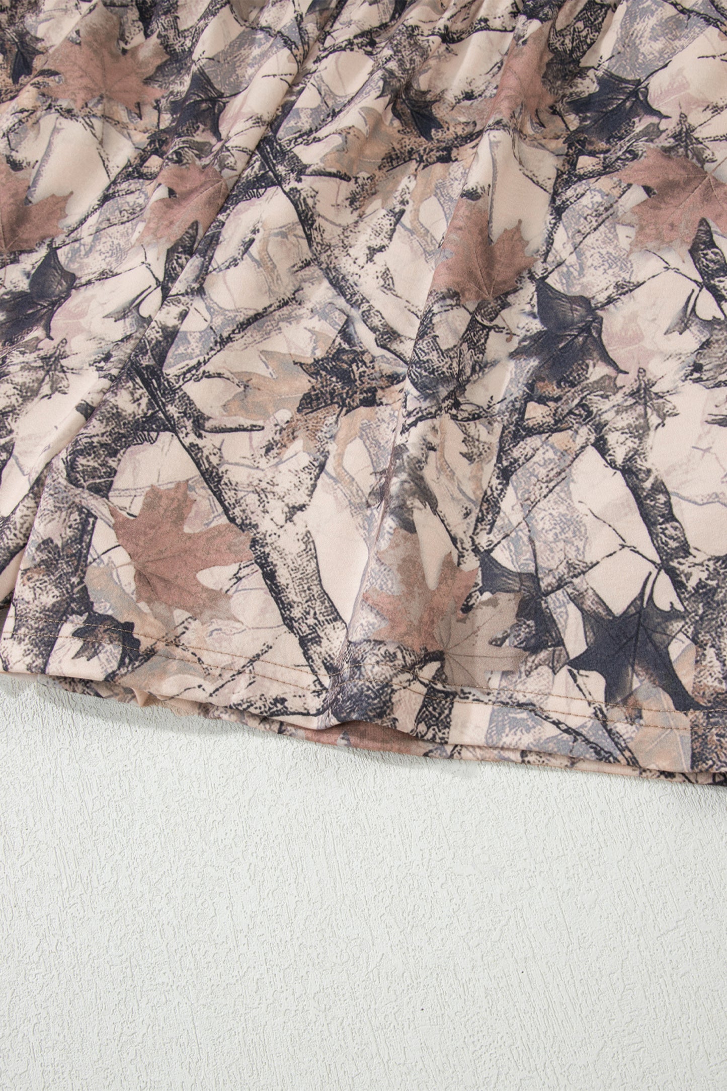 Khaki Camo Print Contrast Trim Long Sleeve Pullover Shorts Set