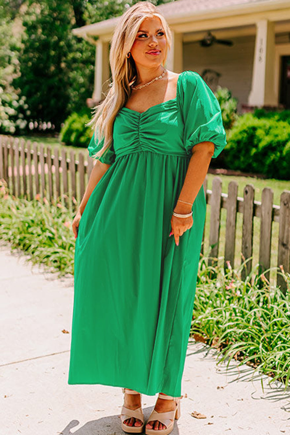 PLUS SIZE-Bright Green Ruched Front Puff Sleeve Dress