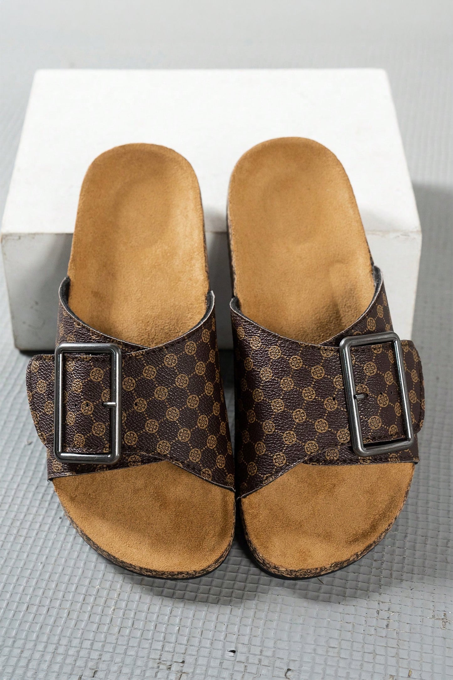 Retro Geometric Print Buckle Strap Flat Slippers -2 COLOR OPTIONS